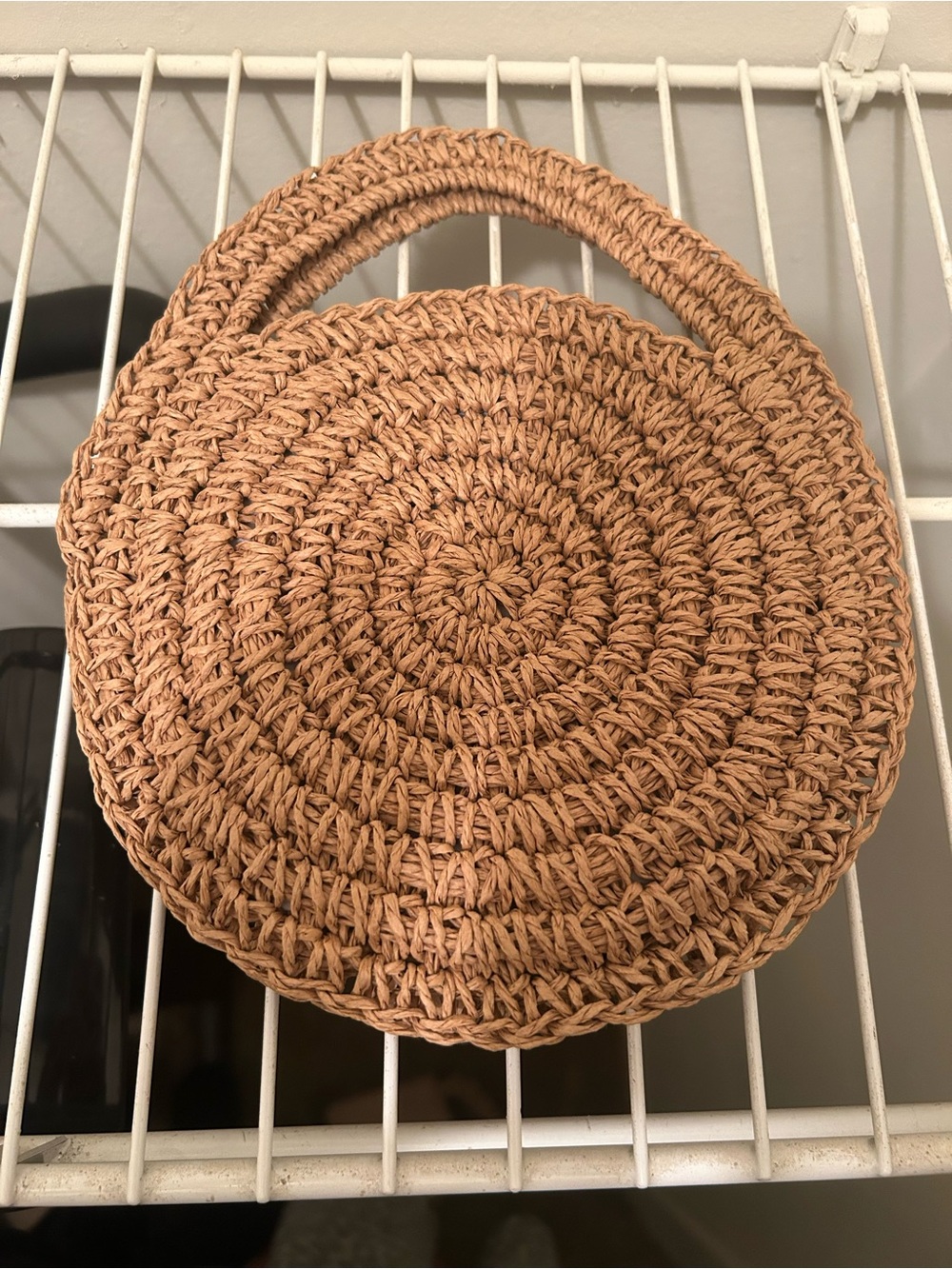 Round Woven Straw Handbag - Tan